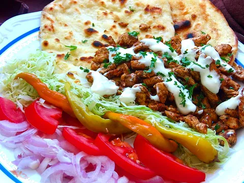 Ev yapımı Tavuk Döner/pileći doner kebab/Mehdi kebab