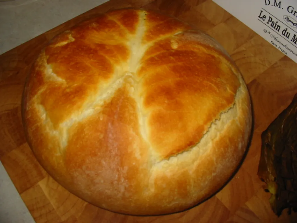 Kruh s kupusovim listom