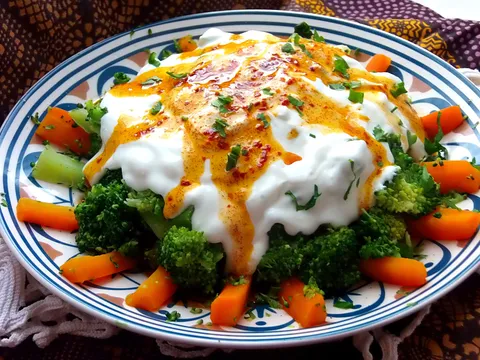 Brokoli salatasi