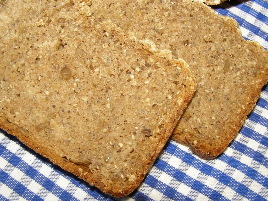 Kruh sa sjemenkama