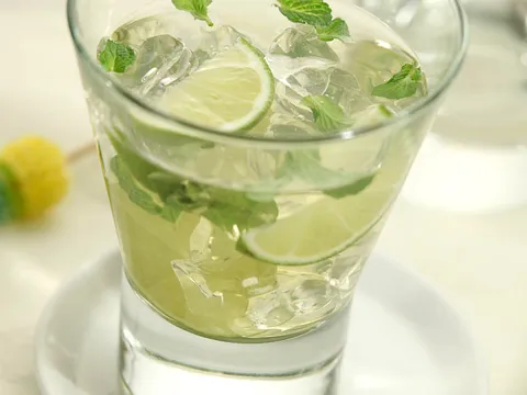 Koktel zeleni čaj