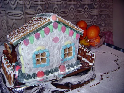 Moja gingerbread kućica-jaslice