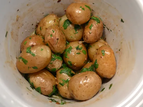 Parmezan mladi krompir