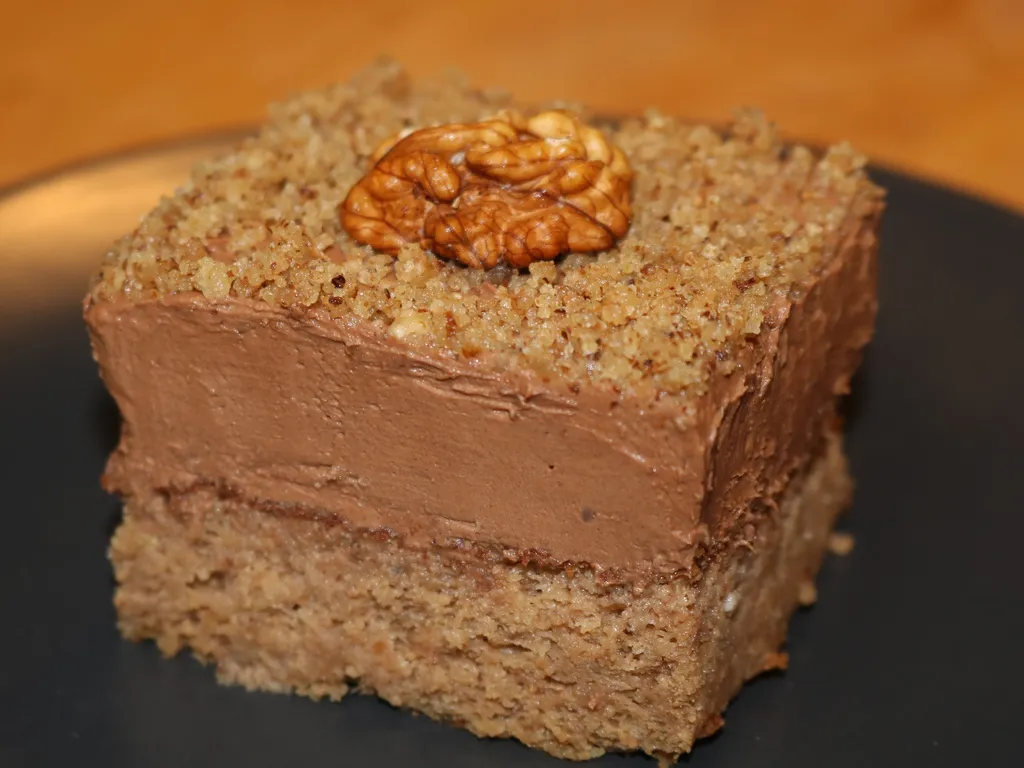 Najsočnije čokoladne orah kocke - jednostavan starinski recept