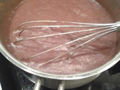 puding od čokolade u ananasu