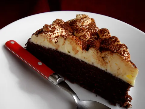 COOL SLAVLJENIČKA!!-kakao torta sa vanilin-ricotta kremom