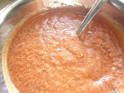 Crveni pesto sos