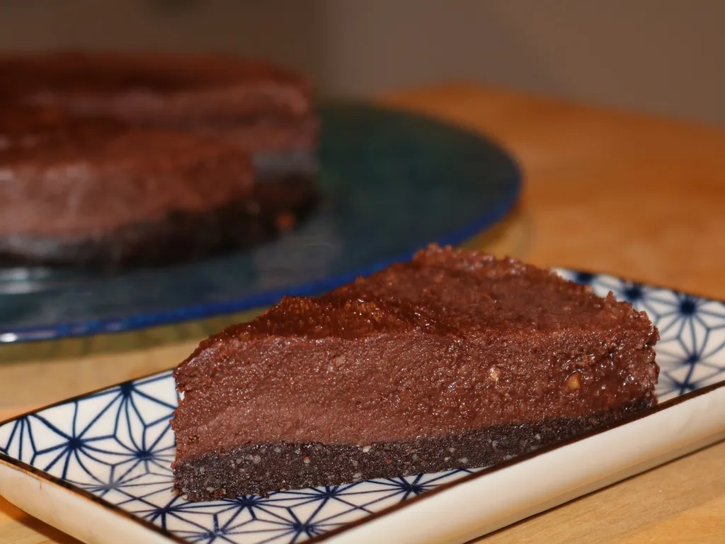 Sirova čokoladna torta ( bez pečenja )