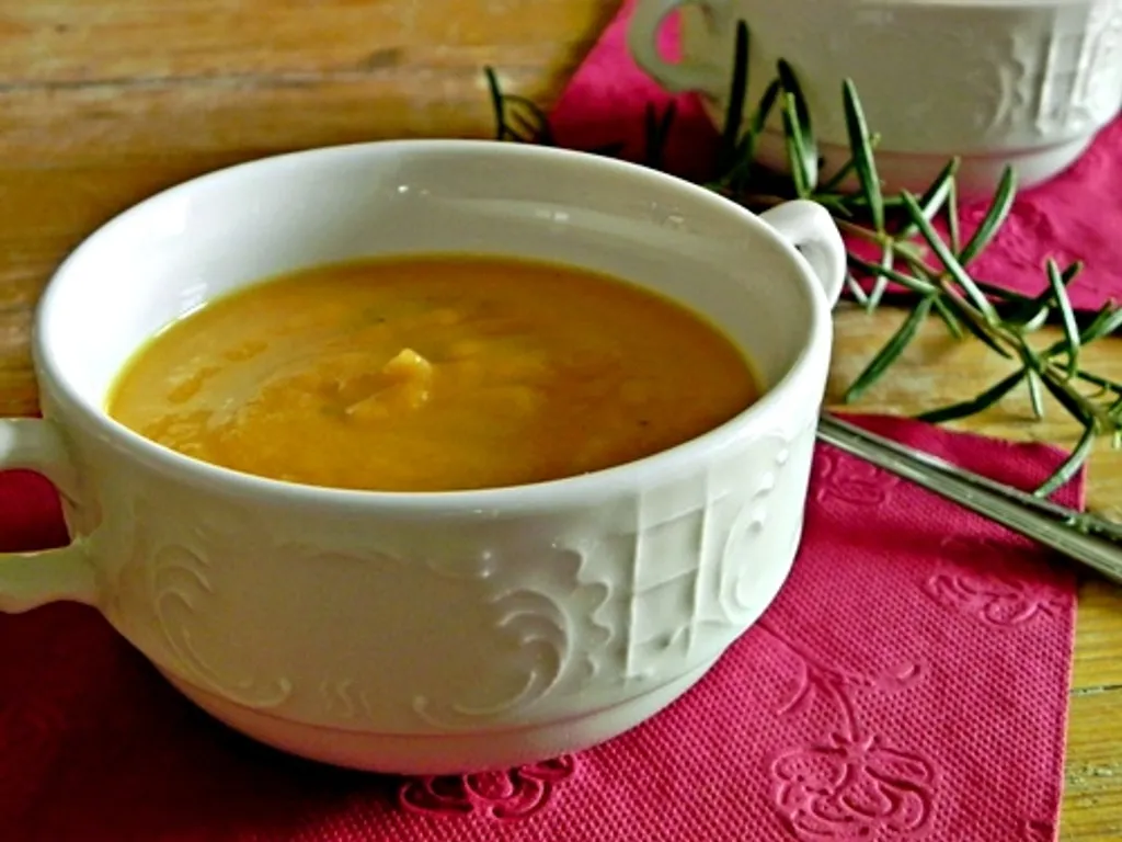 Krem juha od ružmarina