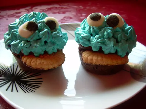 cookie monster muffins :)