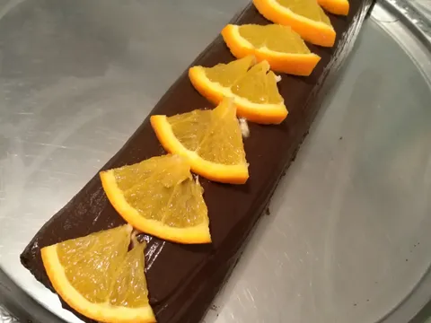 Čokoladni rolat sa kremom od naranče
