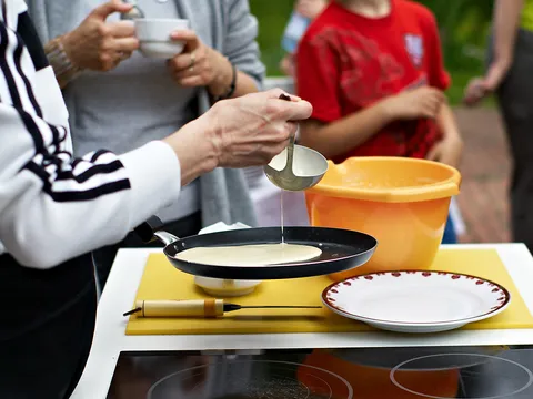 Unikatno cool okupljanje: pečenje palačinki