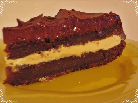 Čokoladna torta sa kremom od maslaca i kave