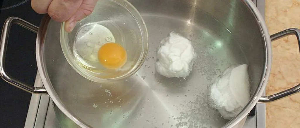 Poširanje jaja