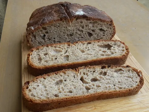 Kruh od 4 vrste brašna