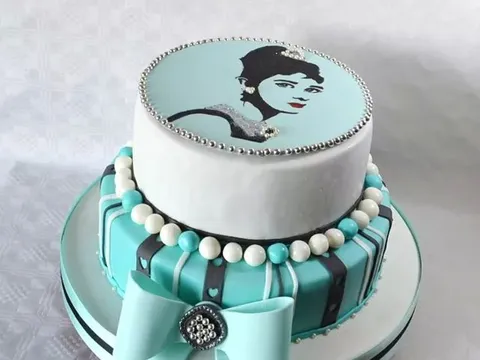 Audrey Hepburn torta