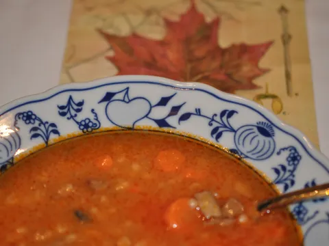 Goveđa supa sa ječmom i pečurkama (Beef Barley Soup With Mushrooms)