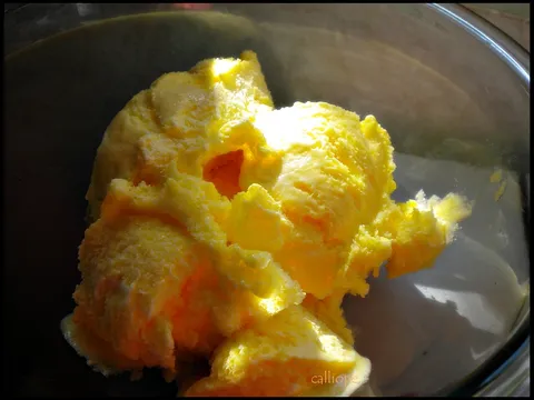 Homemade lemon ice cream