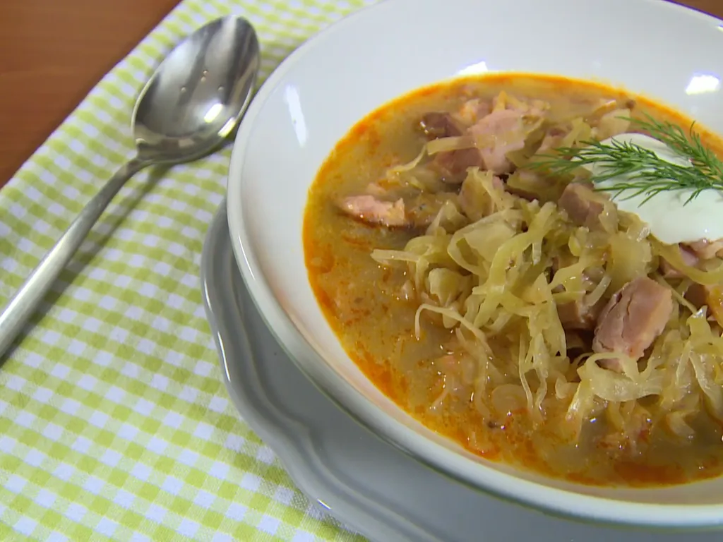 Kapustnica - juha od kupusa i suhog mesa