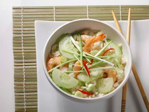 Japanska salata od riže i kozica