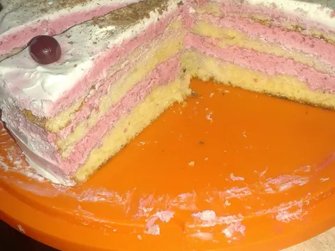 Švarcvald torta sa rozom kremom