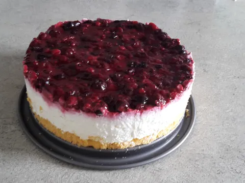 Cheesecake s bijelom čokoladom i višnjama by Tamarichka