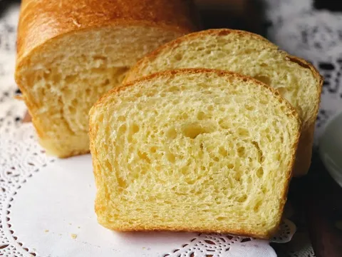 Semolina sendvič hleb