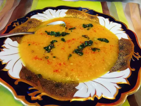Marokanska povrtna juha s posipom