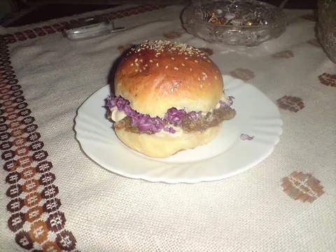 hamburger pecivo by milicza + pljeskavica od sampinjona by skylar