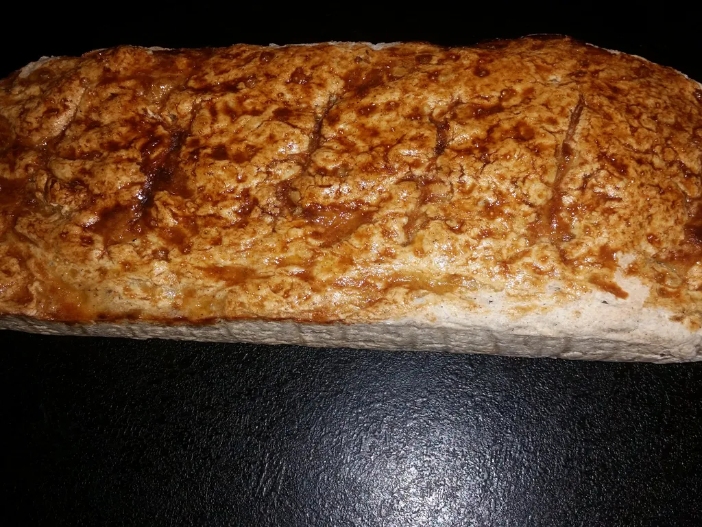 Bezglutenski kruh od heljdinog i bezglutenskog brašna. .