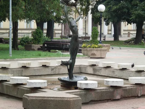 statua iz pancevackog parka