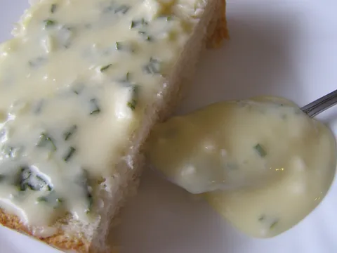 Domaći topljeni sir