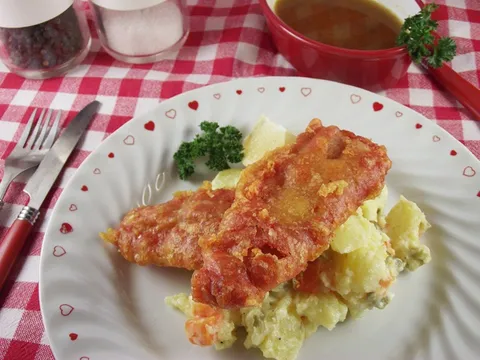 Savršen ručak: pohovana riba na Bilijev način i krompir salata na Rudolfov način