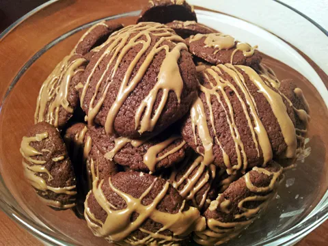 Čokoladni keksi s maslacem od kikirikija