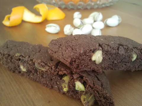 Čokoladni biscotti sa pistacijama