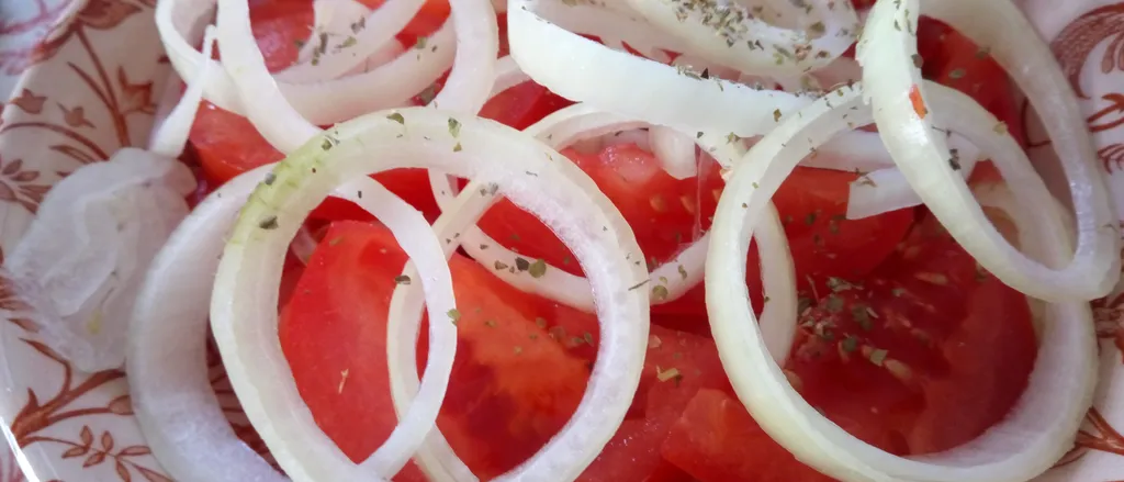 Salata paradajz