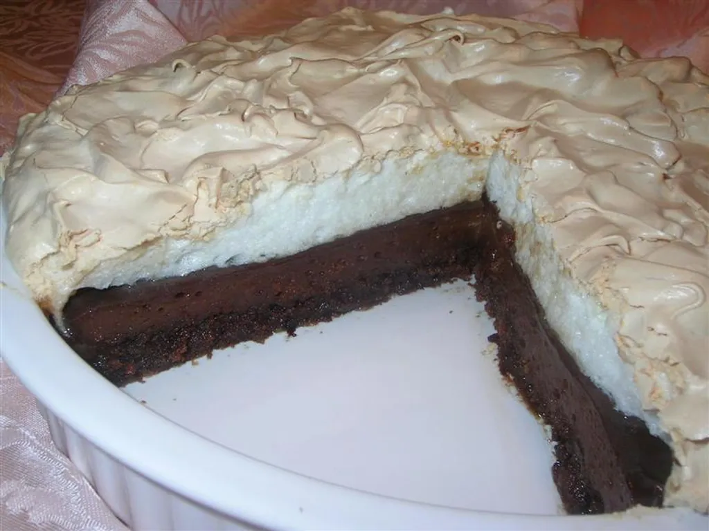 Cokoladna meringue torta