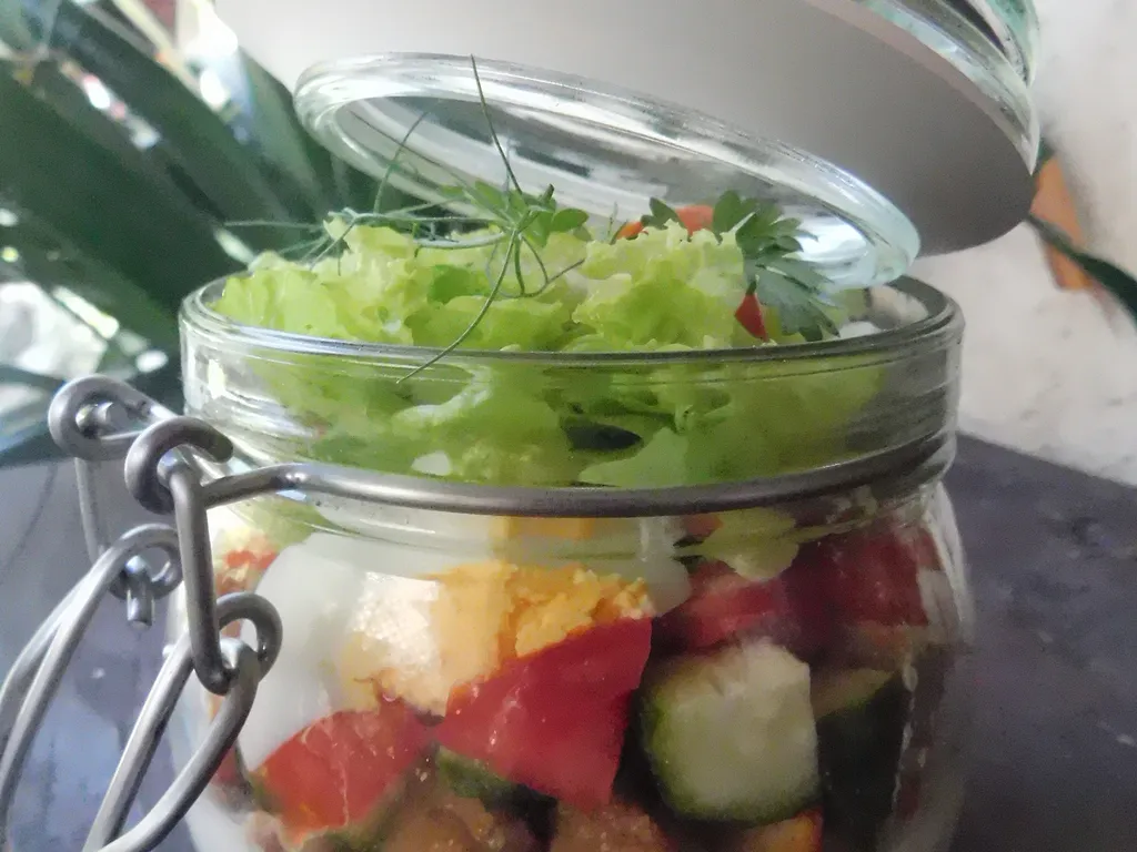 obrok salata iz tegle*cezar salata