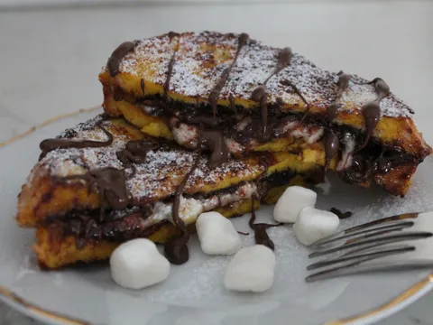 S'mores French Toast sendvici