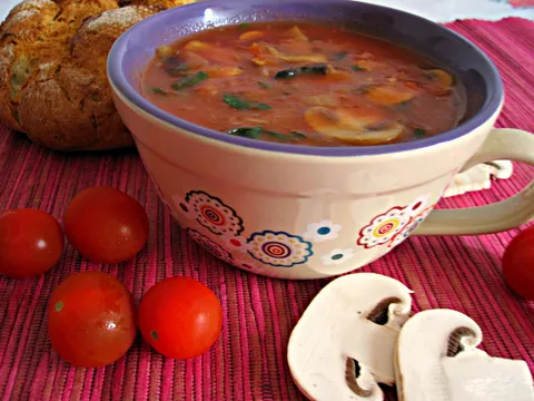Sampinjoni u tomato sosu