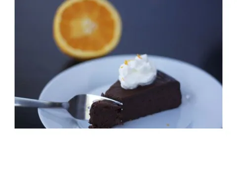 Torta s cokoladom i narancom