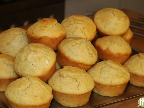 Projice - starinski recept (slani muffini sa sirom)