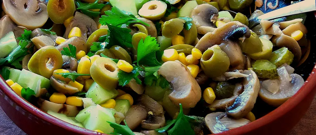 Salata zdrava od gljiva