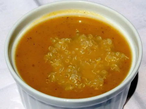 Krem juha od povrća s kvinojom