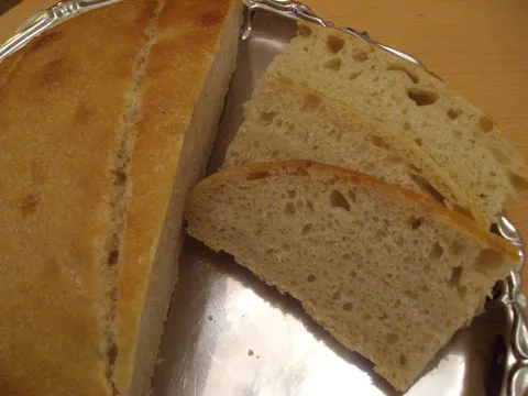 Kruh sa pšeničnim grizom