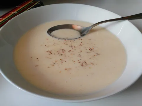 Krem juha od cvjetače by ozi-bu