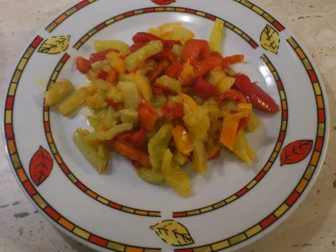 topla salata od paprike