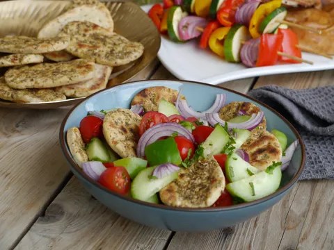 Middle Eastern Bread Salad - dusa79
