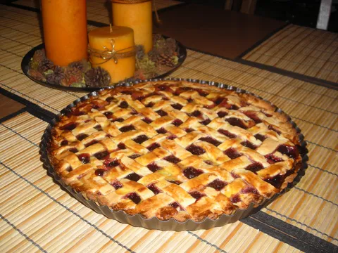 Pita sa visnjama (Cherry pie)