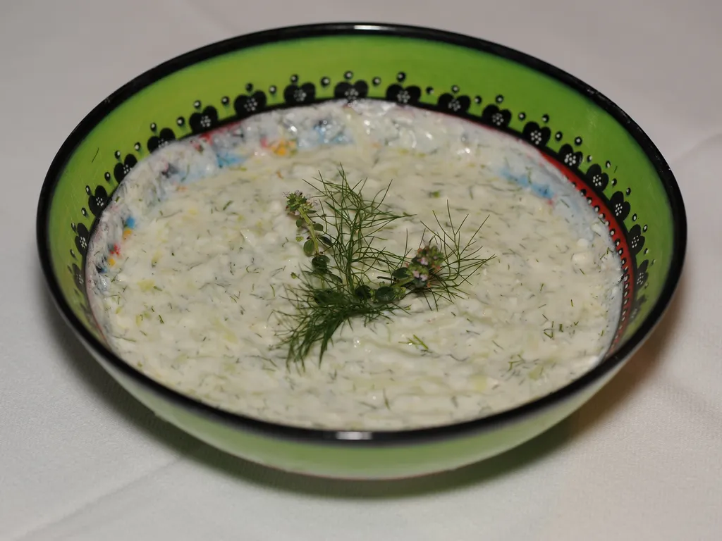 Tzatziki - grčka salata od krastavaca, na Damirin način